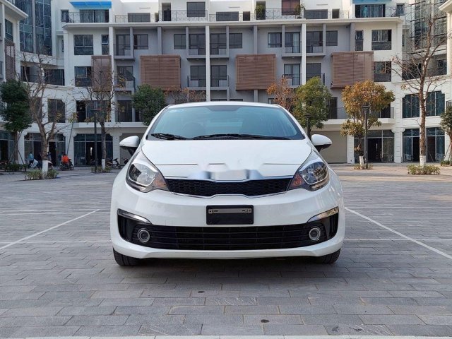 Bán Kia Rio sản xuất 2016, màu trắng