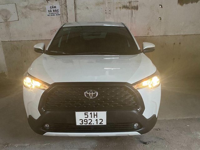 Cần bán lại xe Toyota Corolla Cross đời 2020, màu trắng