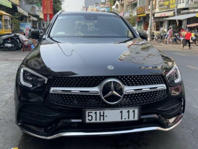 Cần bán xe Mercedes GLC-Class sản xuất năm 2020, màu đen còn mới