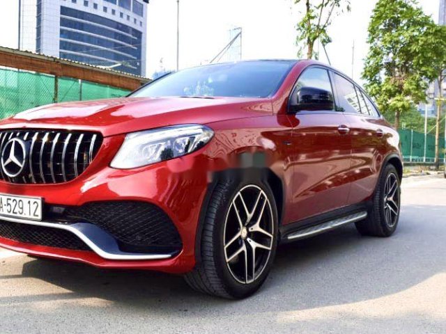 Bán xe Mercedes GLE-Class năm sản xuất 2017, màu đỏ0