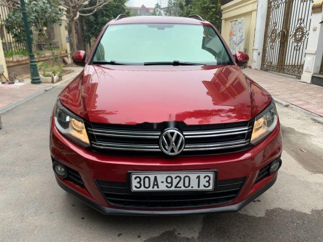 Cần bán lại xe Volkswagen Tiguan sản xuất năm 2012, nhập khẩu giá cạnh tranh0