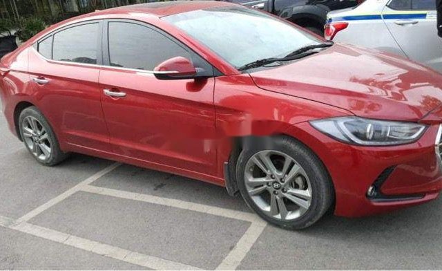 Bán Hyundai Elantra năm 2017, xe nhập, giá thấp0