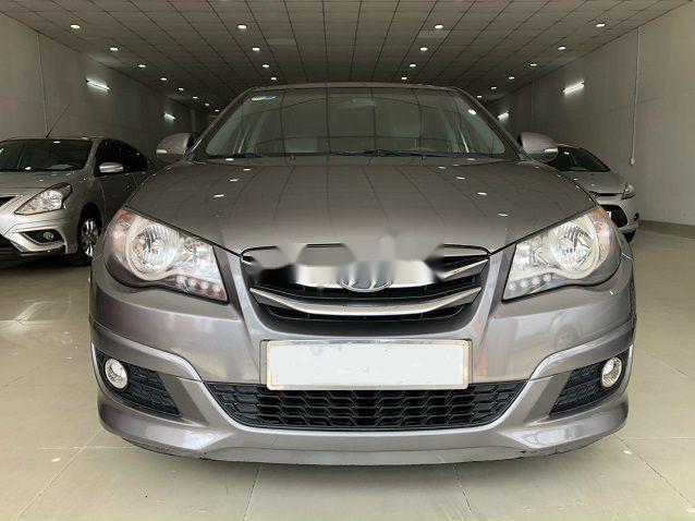 Cần bán gấp Hyundai Avante năm sản xuất 2011, màu xám 