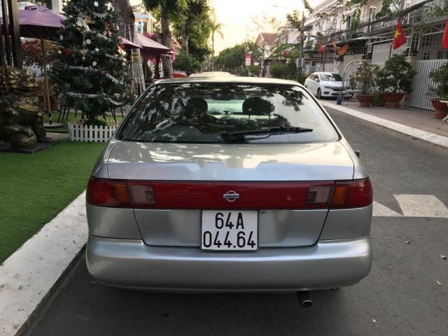 Cần bán xe Nissan Sunny năm sản xuất 1995, nhập khẩu0