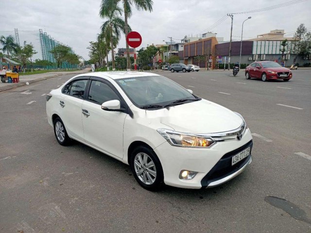 Cần bán lại xe Toyota Vios sản xuất năm 2017, giá tốt0