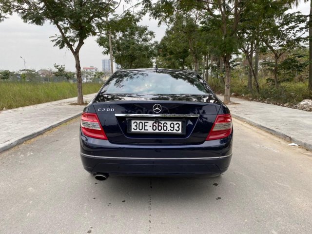 Bán nhanh Mercedes C200 xe đẹp như mới, nguyên bản0