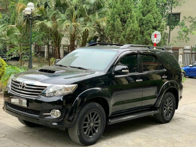 Chợ xe Nhật Hàn bán Fortuner 2014 máy dầu số sàn, xe màu đen xe bao cực chất, nguyên bản, giá 645 triệu0