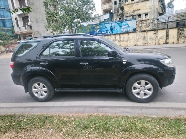 Bán xe Fortuner V sx 2009 đăng ký tên tư nhân, chính chủ giữ gìn còn cực mới0