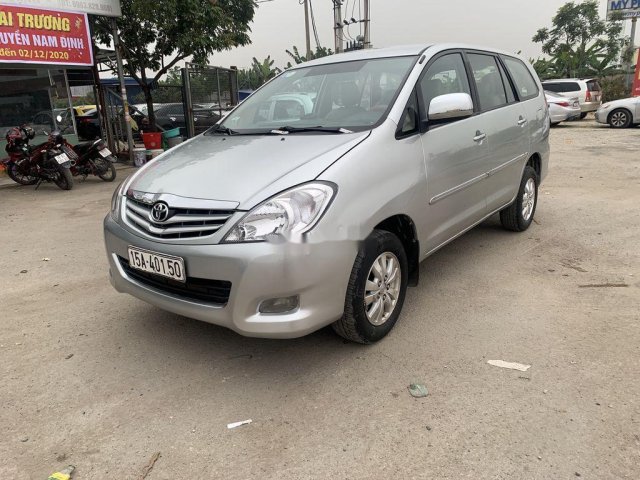 Bán xe Toyota Innova sản xuất năm 2010 còn mới0