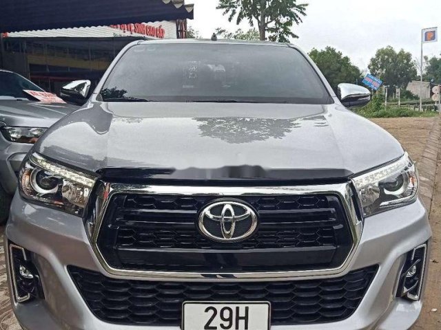 Cần bán xe Toyota Hilux năm sản xuất 2018, xe nhập còn mới