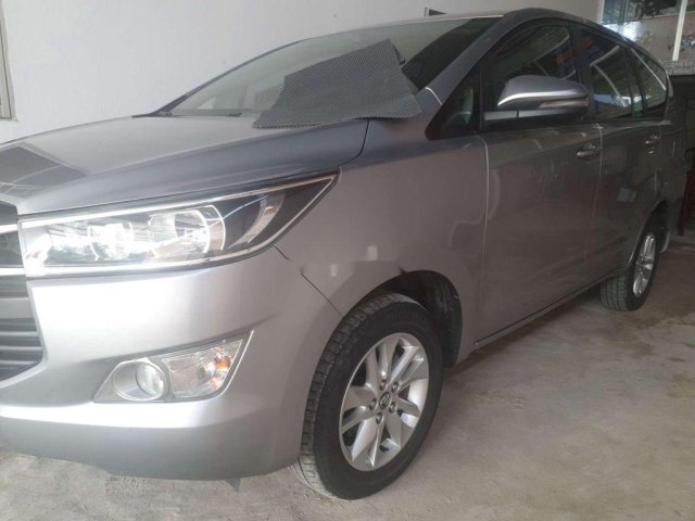 Cần bán Toyota Innova sản xuất 2019 còn mới