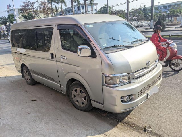 Bán Toyota Hiace năm 2007, màu bạc, 180tr