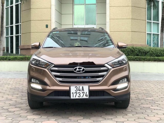 Cần bán xe Hyundai Tucson năm sản xuất 2016, màu nâu, nhập khẩu0