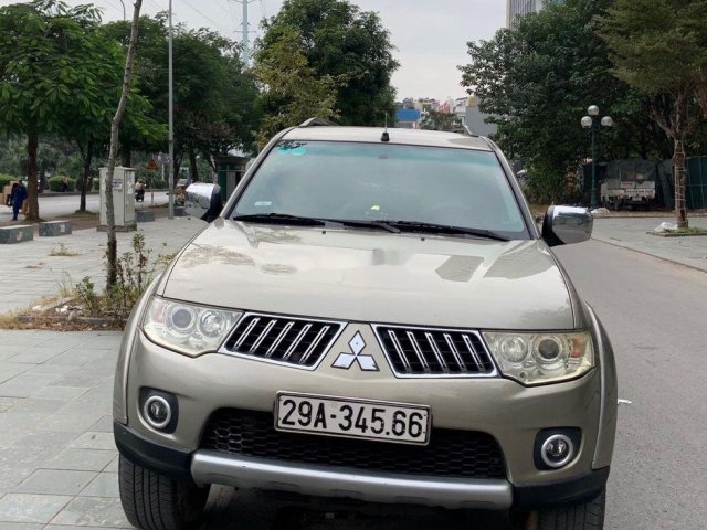 Cần bán xe Mitsubishi Pajero sản xuất năm 2011