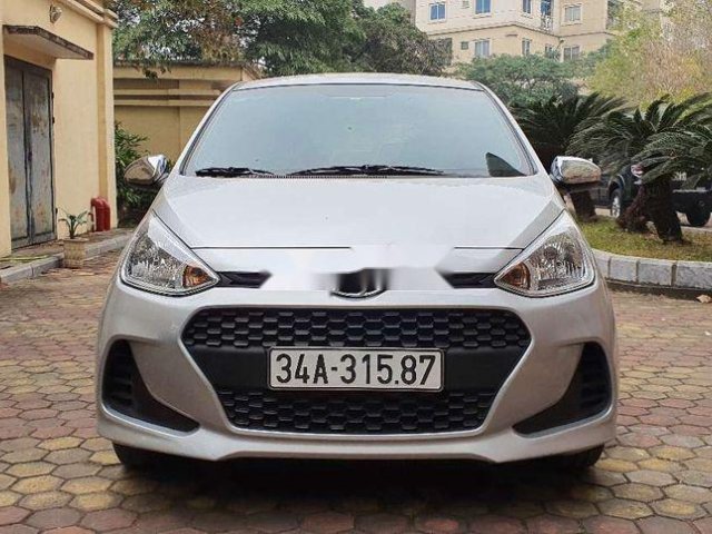 Cần bán xe Hyundai Grand i10 2019, màu bạc