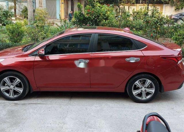 Bán ô tô Hyundai Accent sản xuất 2018, màu đỏ chính chủ, 515tr