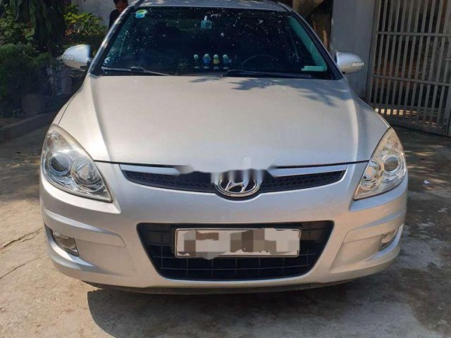 Bán Hyundai i30 năm sản xuất 2009, xe nhập, giá chỉ 300 triệu