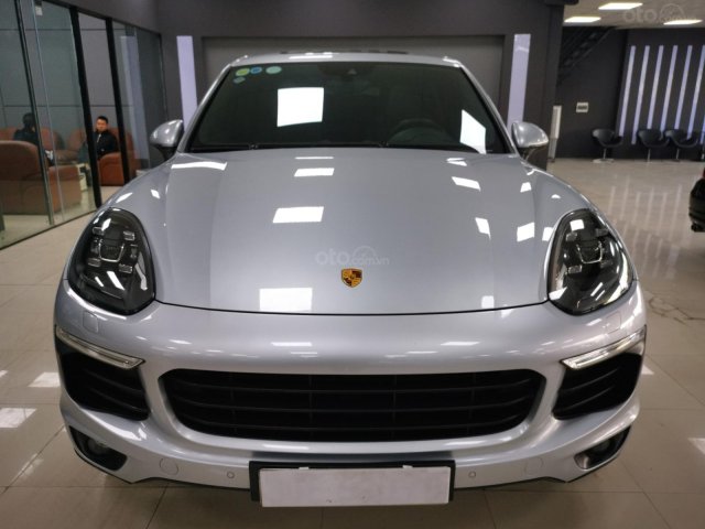 Bán nhanh chiếc Porsche Cayenne 2016