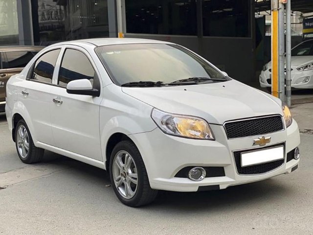 Bán Chevrolet Aveo LT 1.4 MT đời 2018, màu trắng 