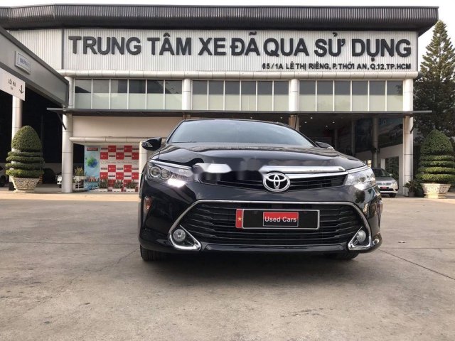 Cần bán xe Toyota Camry năm sản xuất 2018 còn mới0