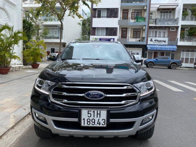 Xe Ford Everest sản xuất năm 2019, màu đen, nhập khẩu nguyên chiếc