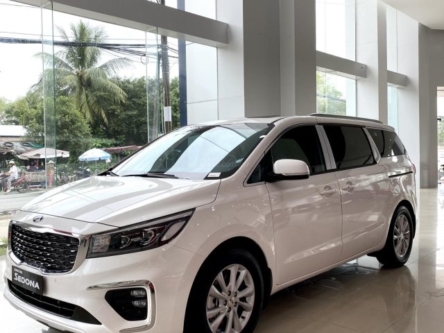 Bán xe Kia Sedona 2.2DAT Luxury mới 100%