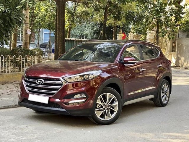 Bán Hyundai Tucson 2.0 AT CRDi sản xuất 2018, màu đỏ