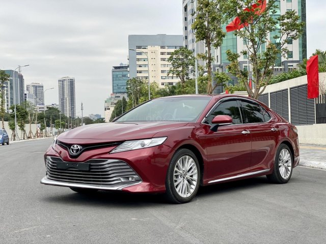 Cần bán xe Toyota Camry 2.5Q SX 2019