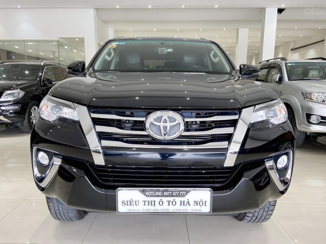 Bán xe Toyota Fortuner màu đen, máy dầu, siêu đẹp, trả góp chỉ 346 triệu0