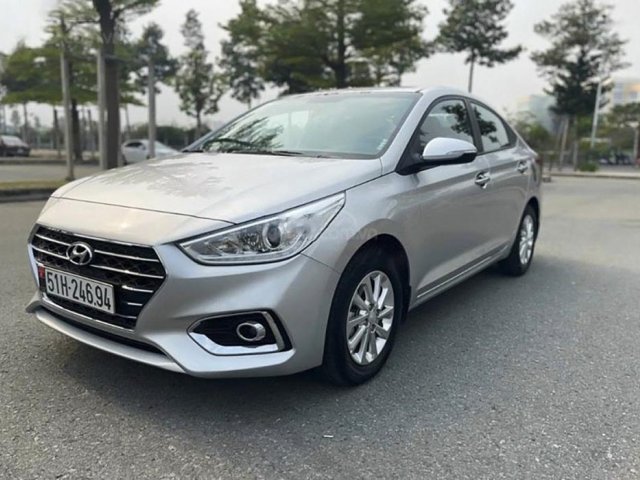 Bán Hyundai Accent 1.4 AT sản xuất năm 2019, màu bạc