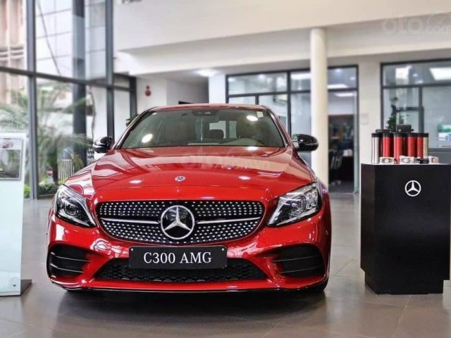 Bán gấp với giá ưu đãi nhất chiếc Mercedes C300 AMG đời 2021, giao nhanh toàn quốc0