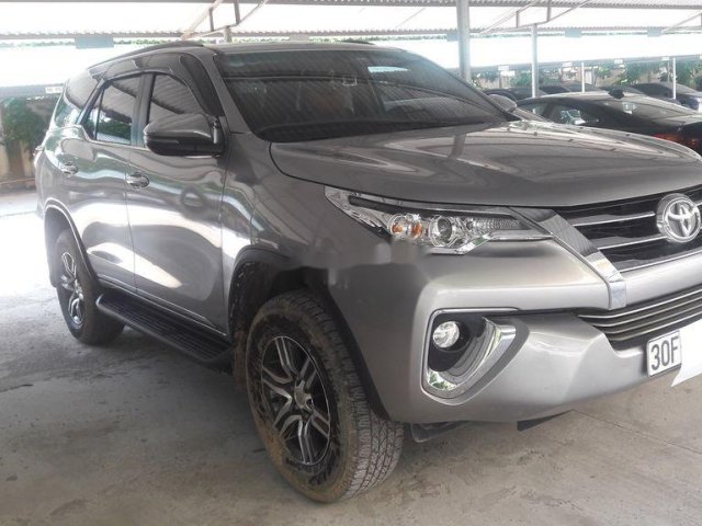 Cần bán lại xe Toyota Fortuner năm sản xuất 2019 còn mới, giá tốt0