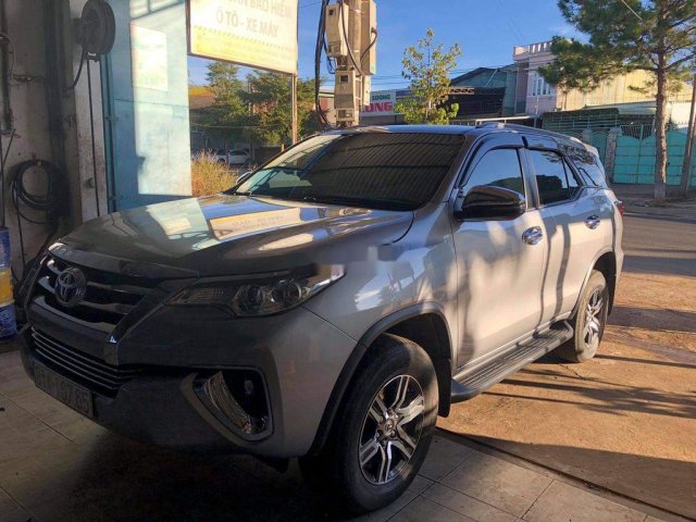 Cần bán lại xe Toyota Fortuner năm sản xuất 2018, nhập khẩu nguyên chiếc còn mới, giá 930tr