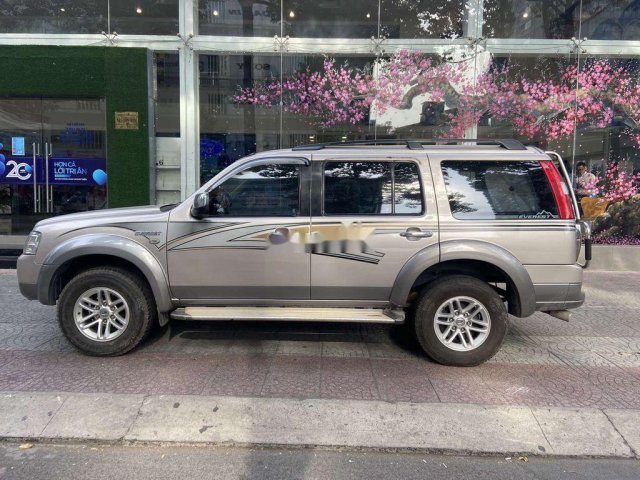 Cần bán lại xe Ford Everest sản xuất 2009, màu bạc, giá 415tr