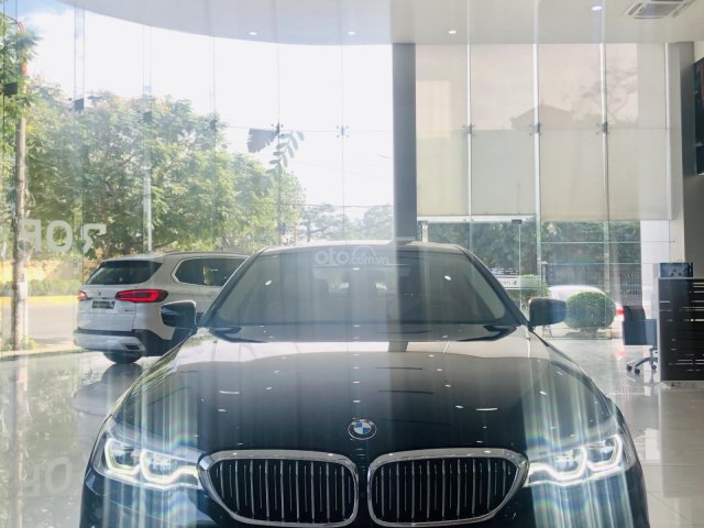 Cực hot BMW 530i đời 2019 - khuyến mại ưu đãi cực lớn - giảm giá tiền mặt ngay trong tháng này