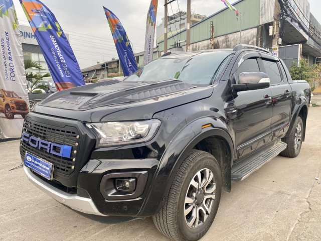 Bán xe lướt Ranger Wildtrak 4x4 AT 2018 màu đen giá rẻ0