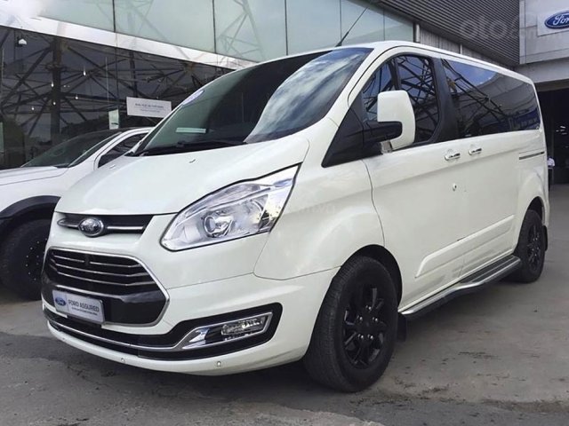 Cần bán lại xe Ford Tourneo Titanium 2.0 AT năm 2019, màu trắng, giá 985tr0