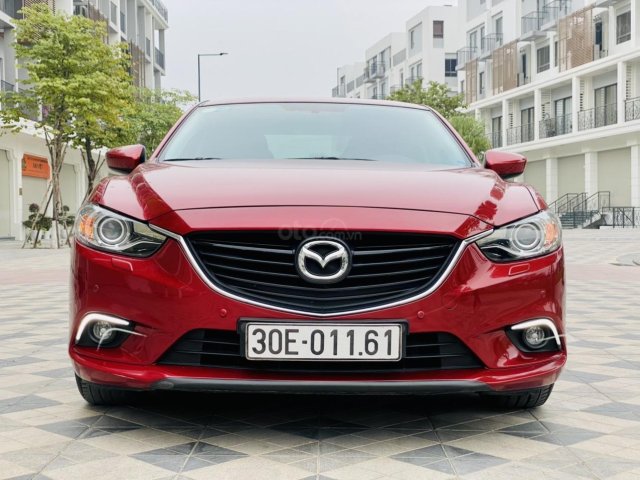 Bán nhanh siêu phẩm Mazda 6 2015 màu đỏ mận, xe siêu đẹp 1 chủ từ đầu, chạy zin 40000 km, sơ cua chưa hạ, biển Hà Nội