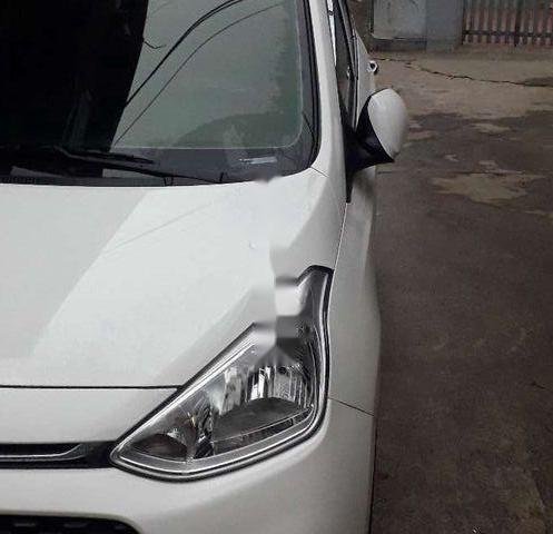 Cần bán gấp Hyundai Grand i10 năm 2019 còn mới0