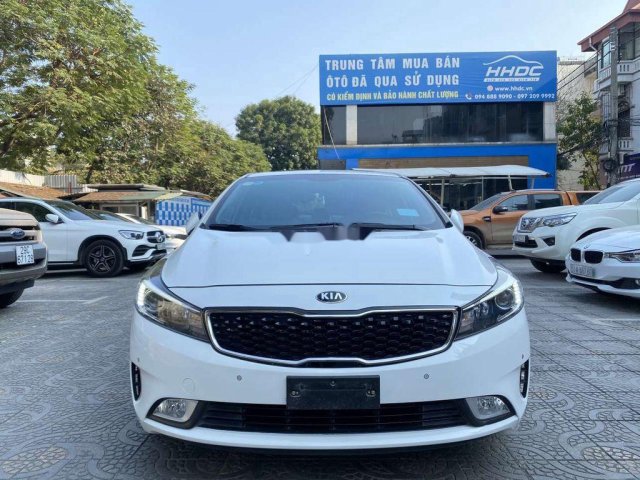 Cần bán lại xe Kia Cerato sản xuất 2018 còn mới, giá chỉ 615 triệu0