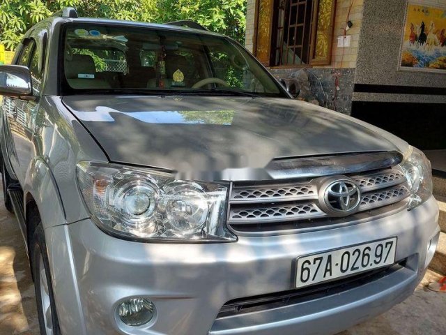 Bán xe Toyota Fortuner năm sản xuất 2010 còn mới, 465 triệu