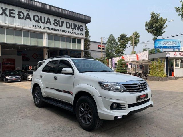 Cần bán gấp Toyota Fortuner đời 2016, màu trắng, giá tốt0