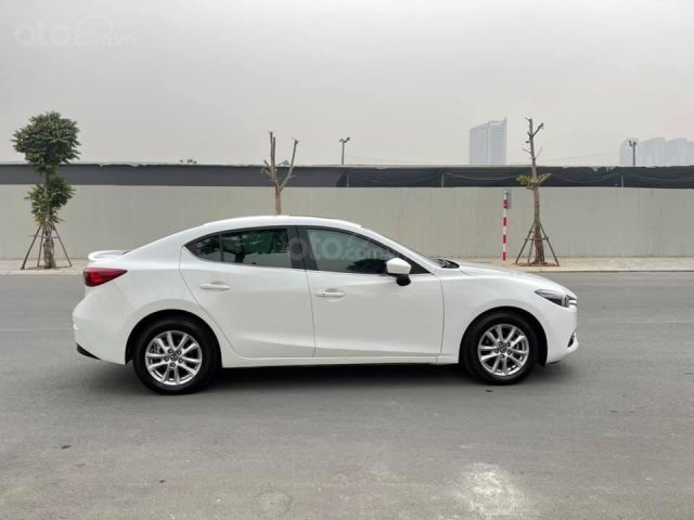 Bán Mazda 3 sản xuất 2019, màu trắng, giá cả hợp lý, ưu đãi tốt