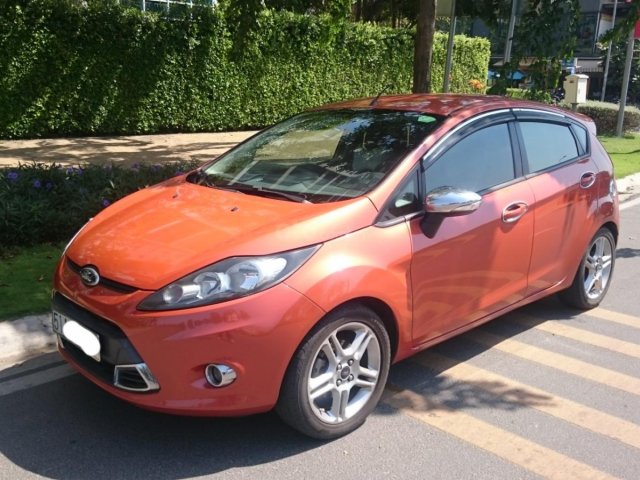 Bán Ford Fiesta S 2011 (Hatchback), chính chủ, màu cam, giá 285tr0