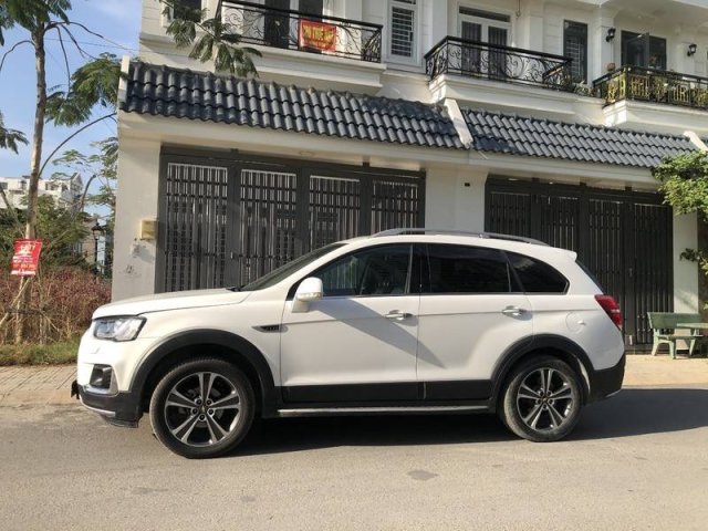 Cần bán Chevrolet Captiva LTZ 2.4 AT còn mới, giá 576tr