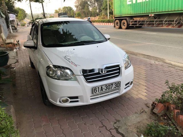 Xe Daewoo Gentra năm sản xuất 2010 giá cạnh tranh