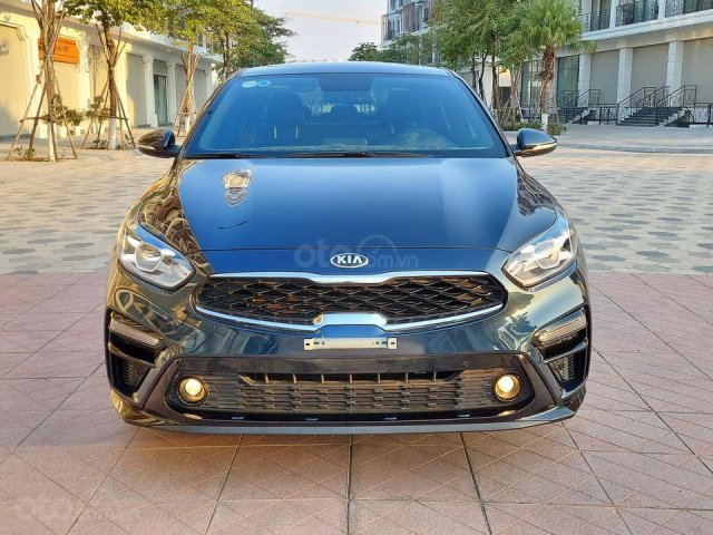 Xe Kia Cerato đời 2019, màu Cavansite