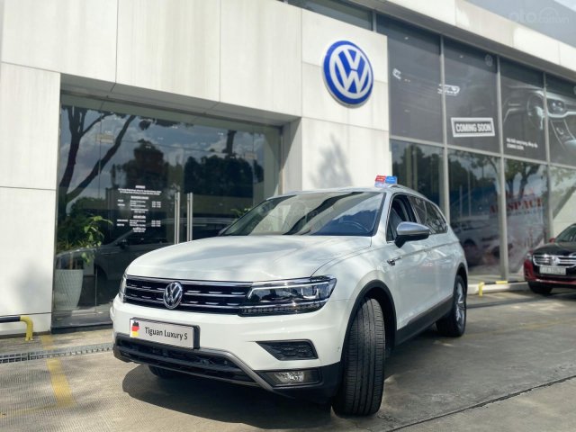 VW Tiguan Luxury S ưu đãi cuối năm cực khủng, giảm tiền mặt & tặng gói phụ kiện cao cấp chính hãng, Lh ngay để nhận0