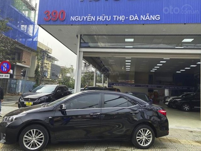 Cần bán gấp Toyota Corolla Altis sản xuất 2016, màu đen 