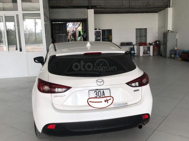 Bán xe Mazda 3 sản xuất 2015, màu trắng0